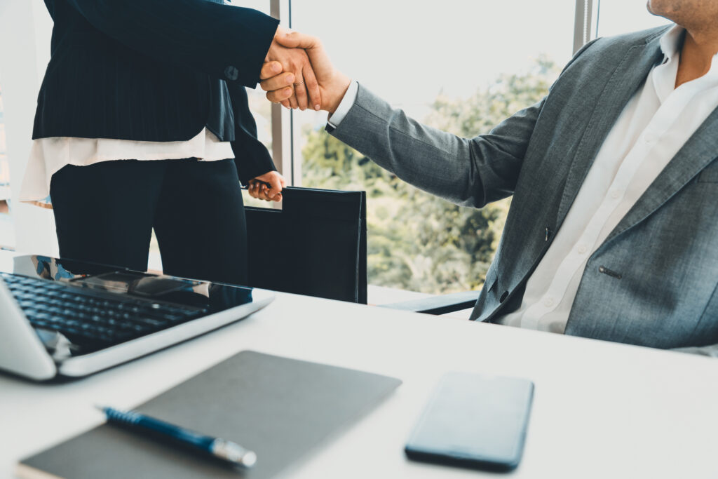 Kim jest prokurent? Kompletny przewodnik po odpowiedzialności i uprawnieniach